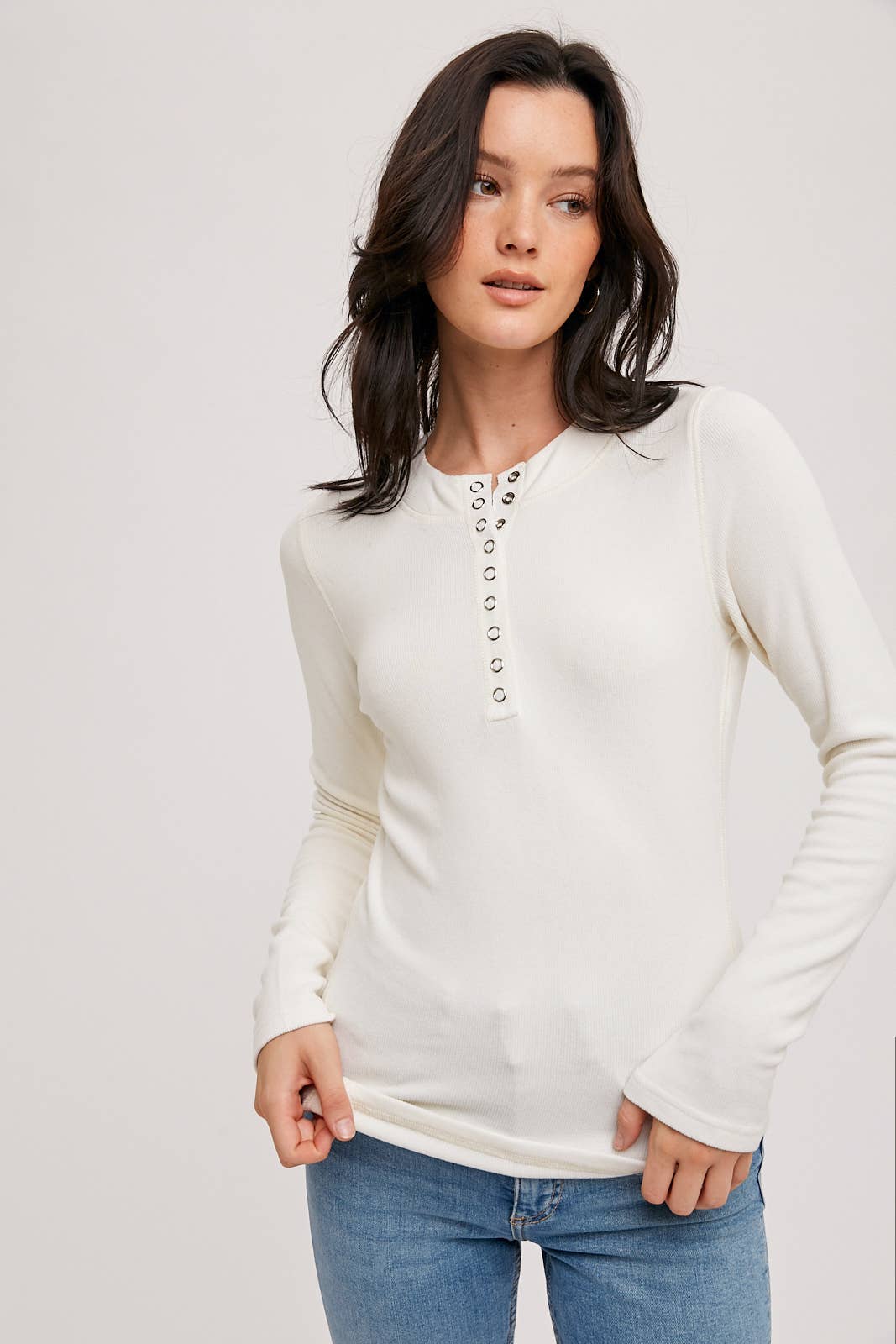 RIBBED HENLEY KNIT TOP